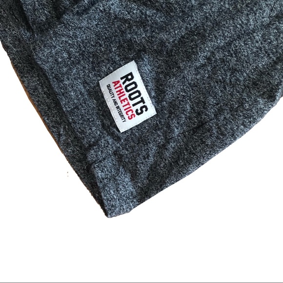 SOLD - salt and pepper roots athletics t-shirt - Picture 4 of 4